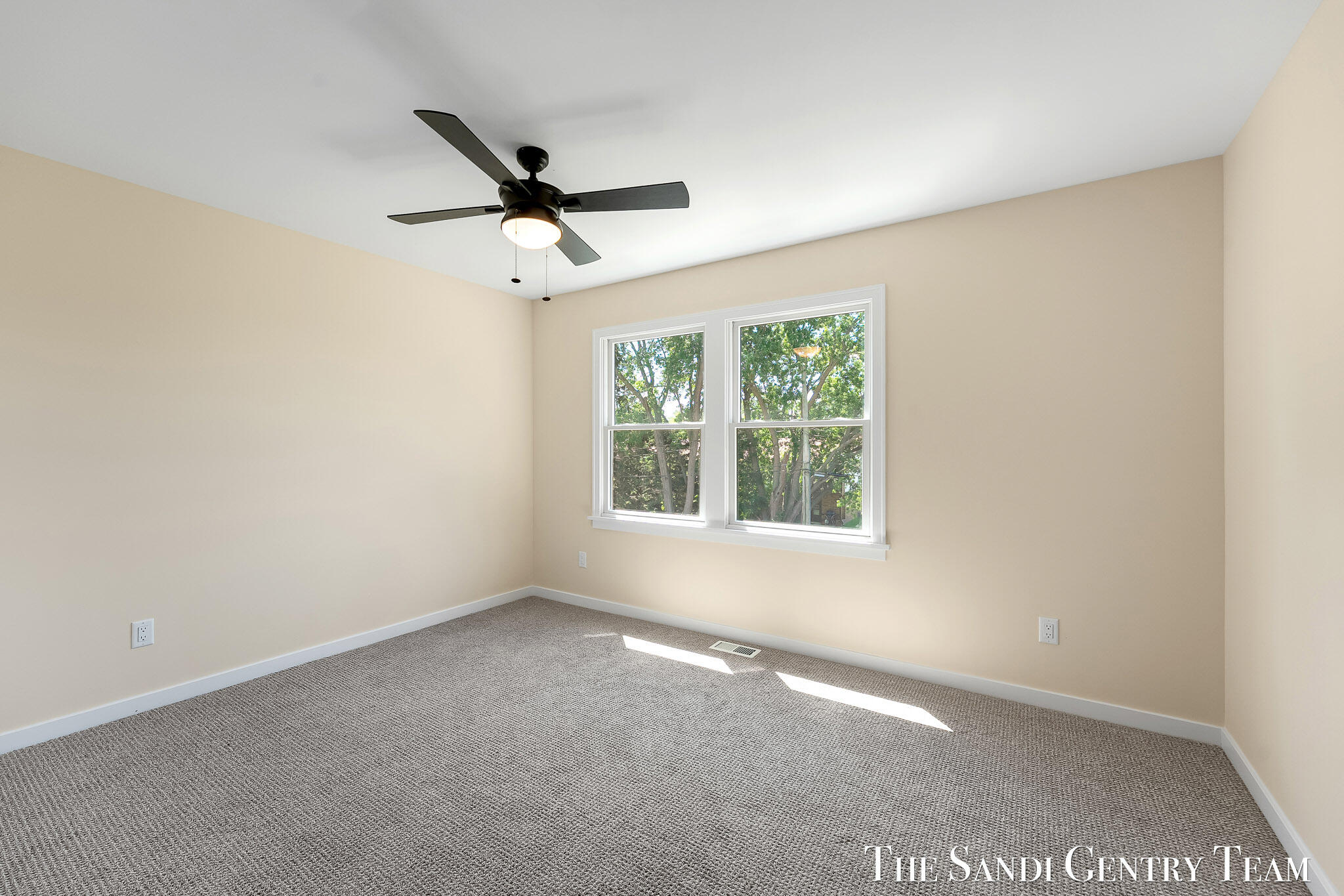 1032 Arlington Avenue Grand Haven MI 49417