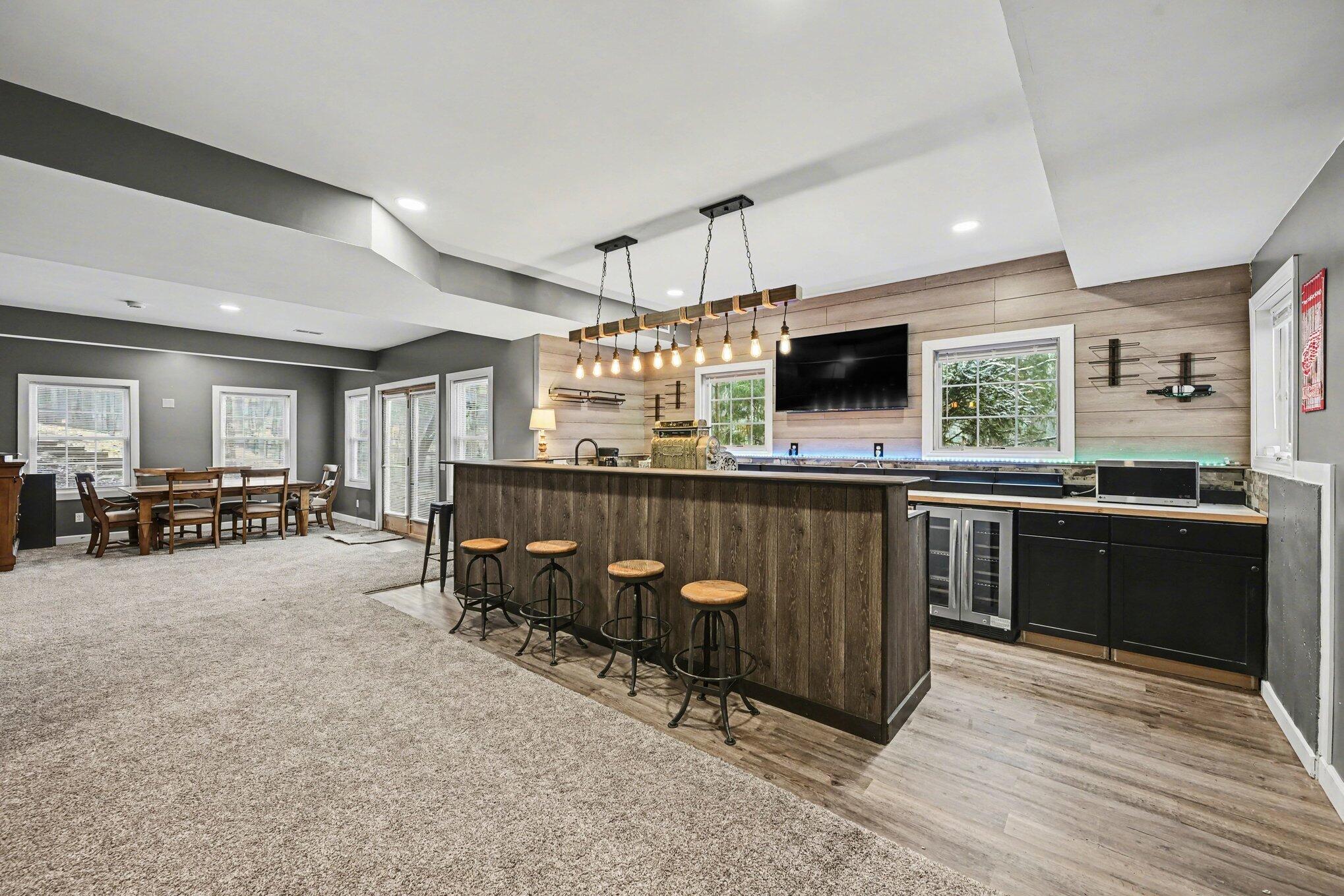 6390 Shugarbush Trail Kalamazoo MI 49009
