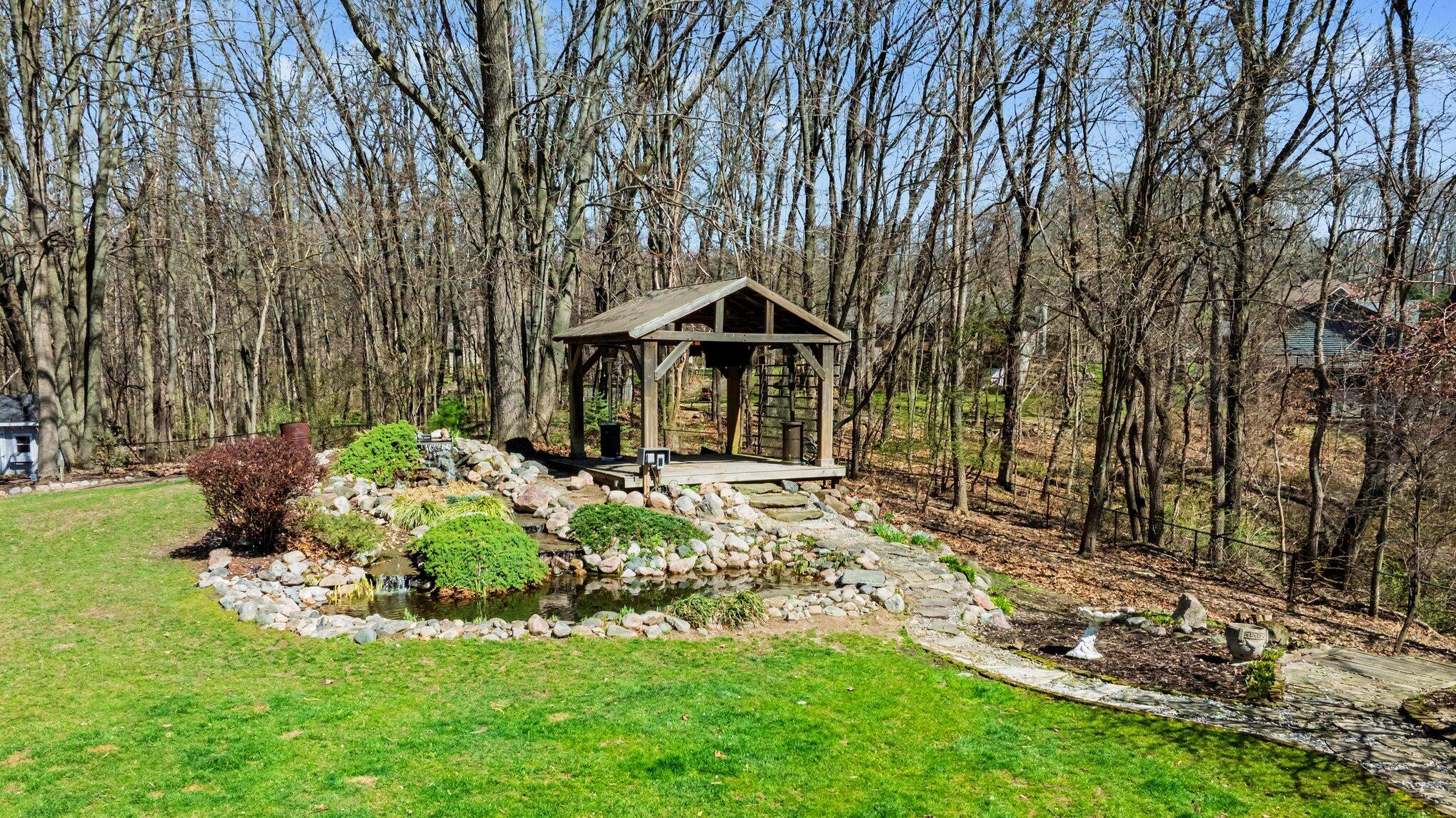 6390 Shugarbush Trail Kalamazoo MI 49009