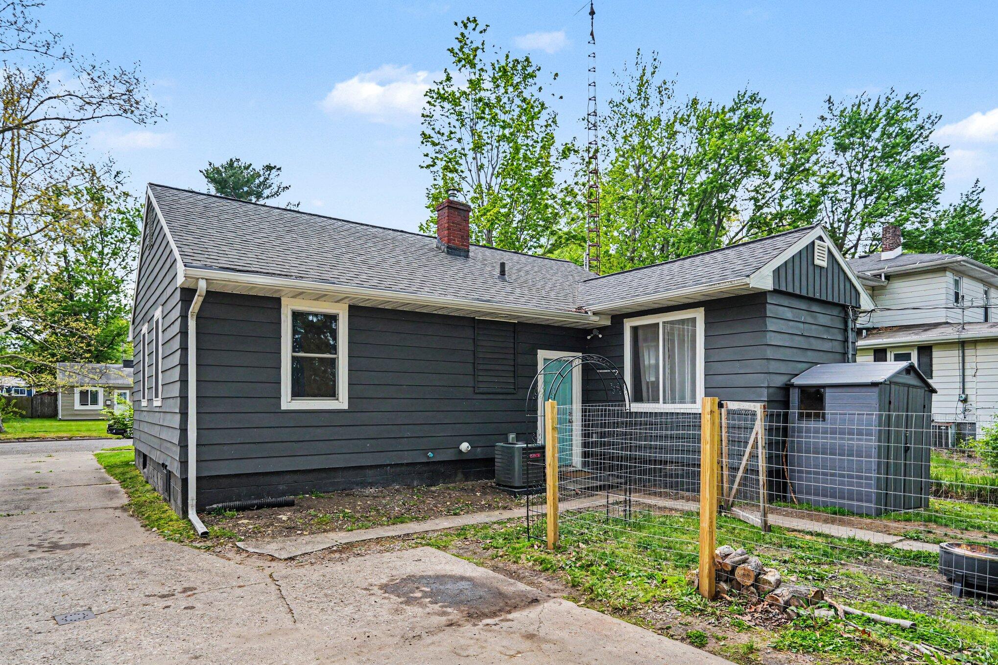 1441 Clarendon Avenue Niles MI 49120