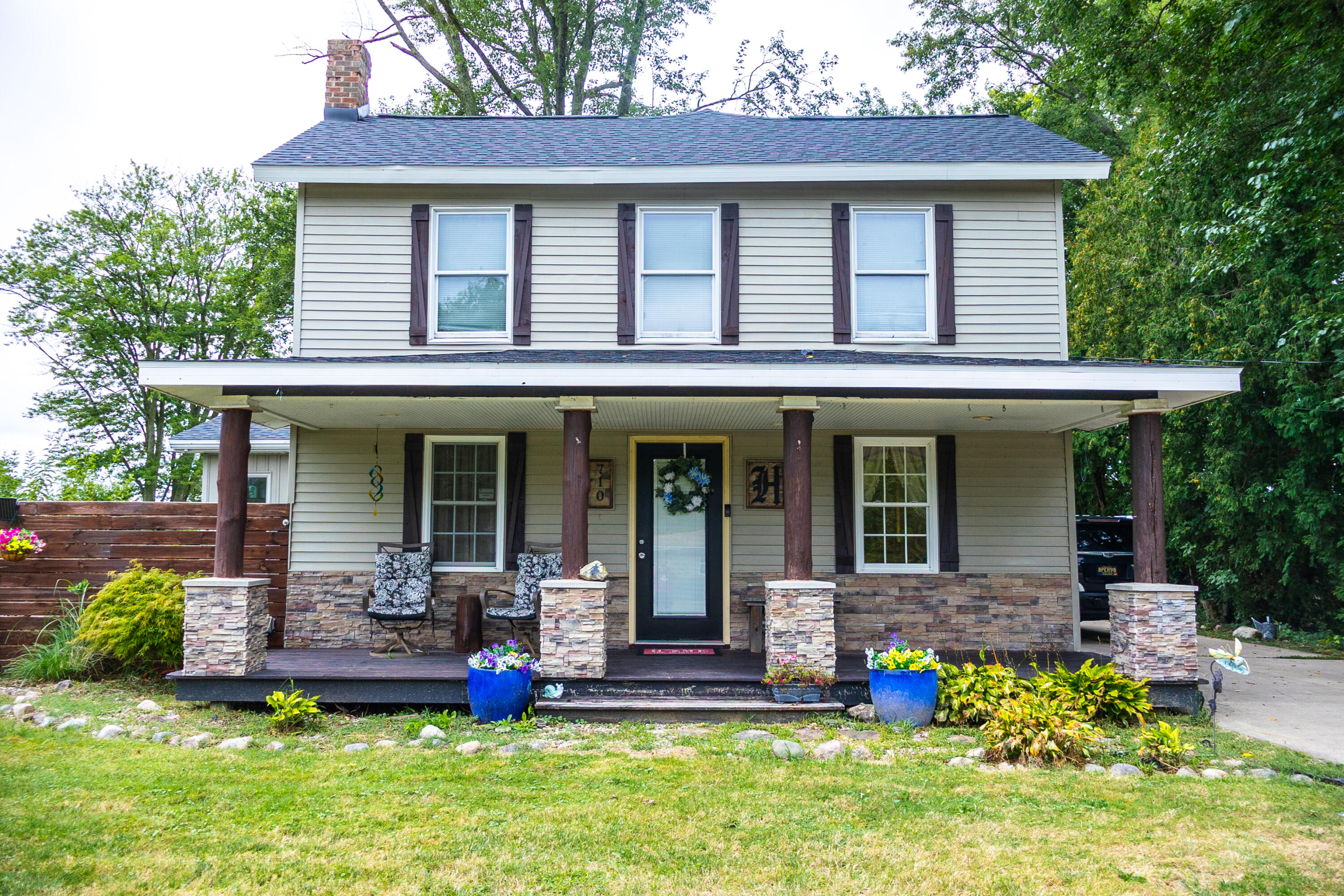 710 S Elm Street Three Oaks MI 49128