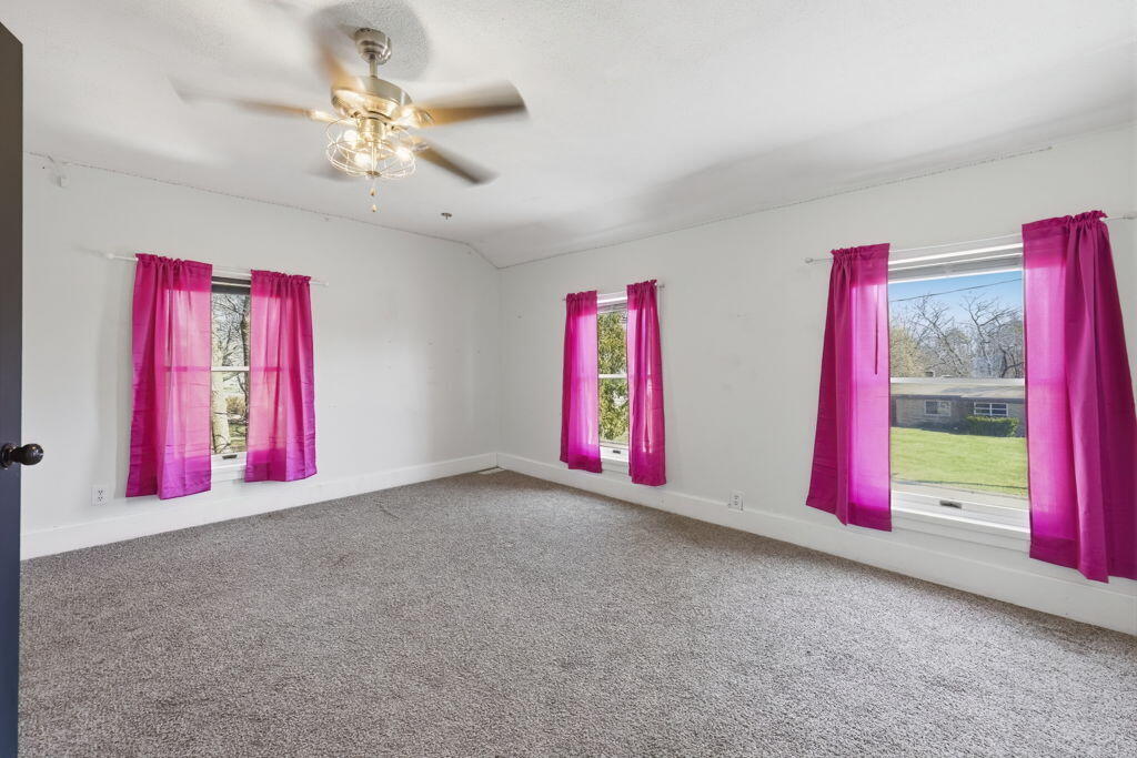 710 S Elm Street Three Oaks MI 49128