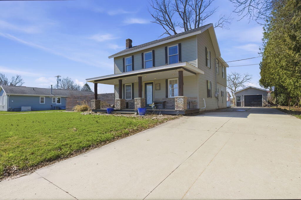 710 S Elm Street Three Oaks MI 49128
