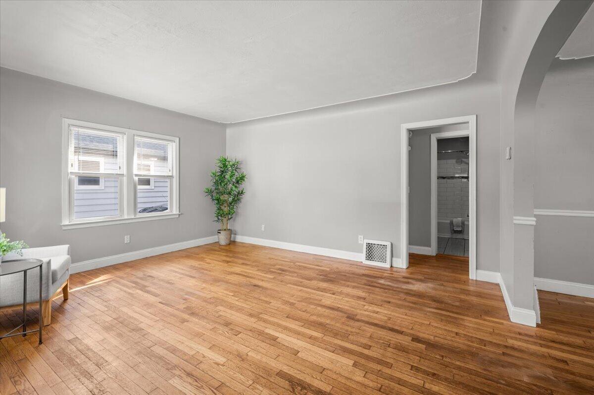 1319 Diamond Avenue NE Grand Rapids MI 49505