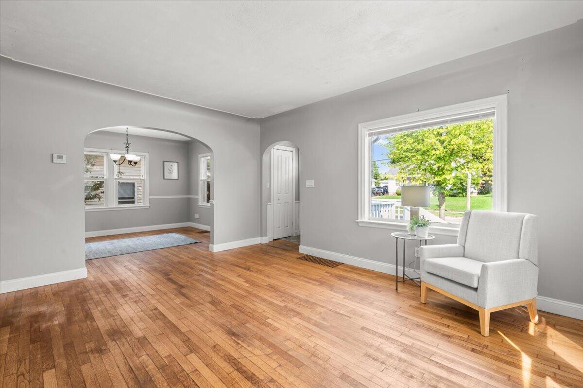 1319 Diamond Avenue NE Grand Rapids MI 49505