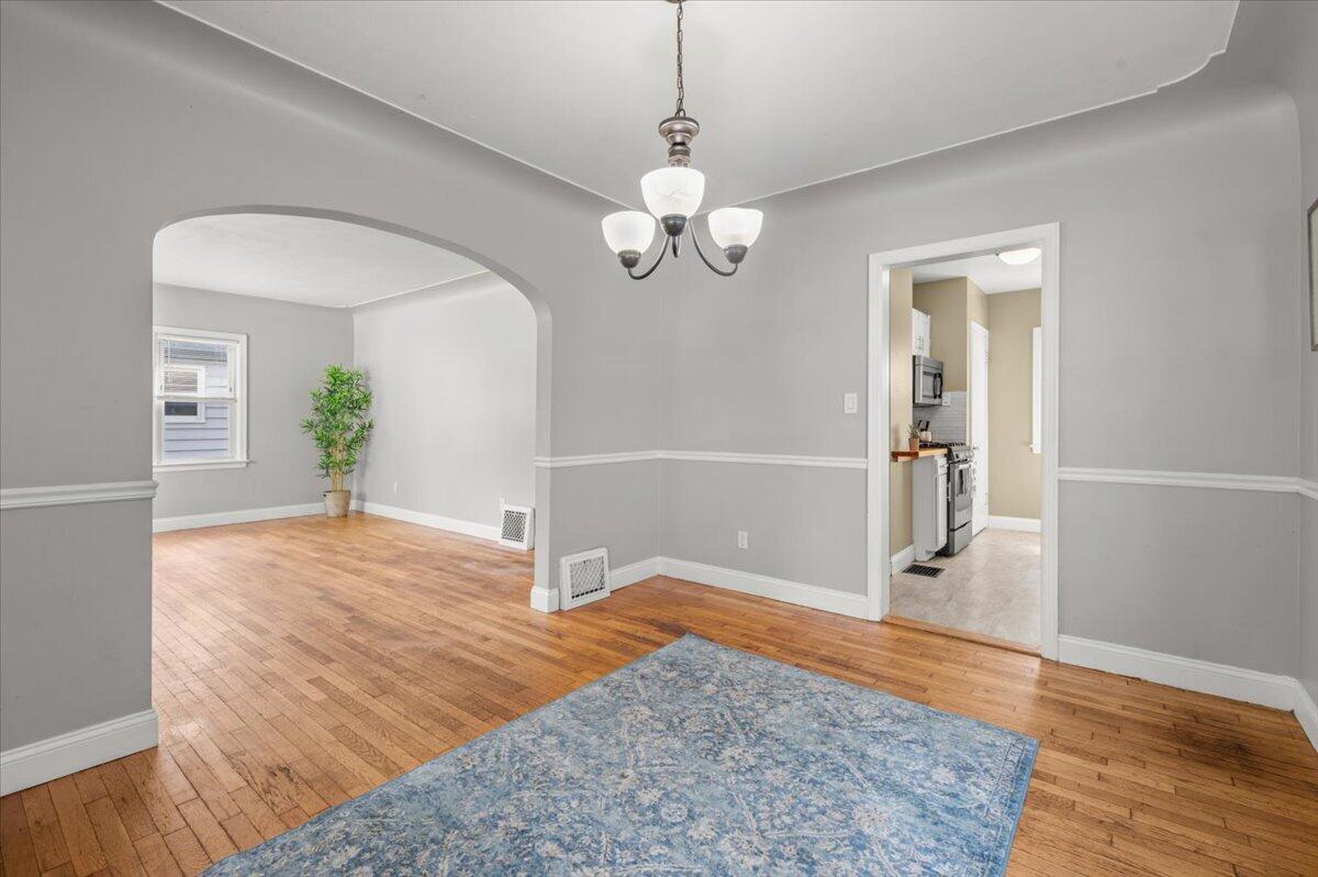 1319 Diamond Avenue NE Grand Rapids MI 49505