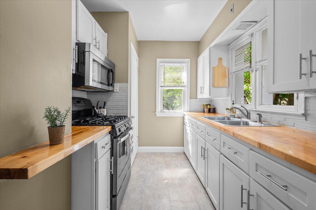 1319 Diamond Avenue NE Grand Rapids MI 49505