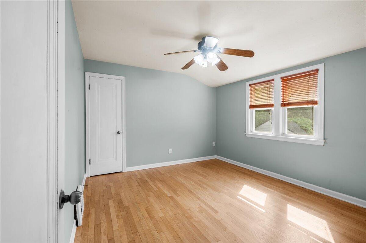 1319 Diamond Avenue NE Grand Rapids MI 49505