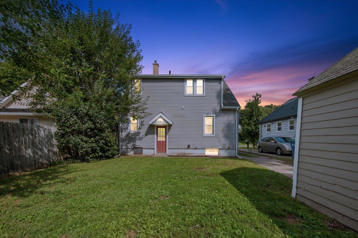 1319 Diamond Avenue NE Grand Rapids MI 49505