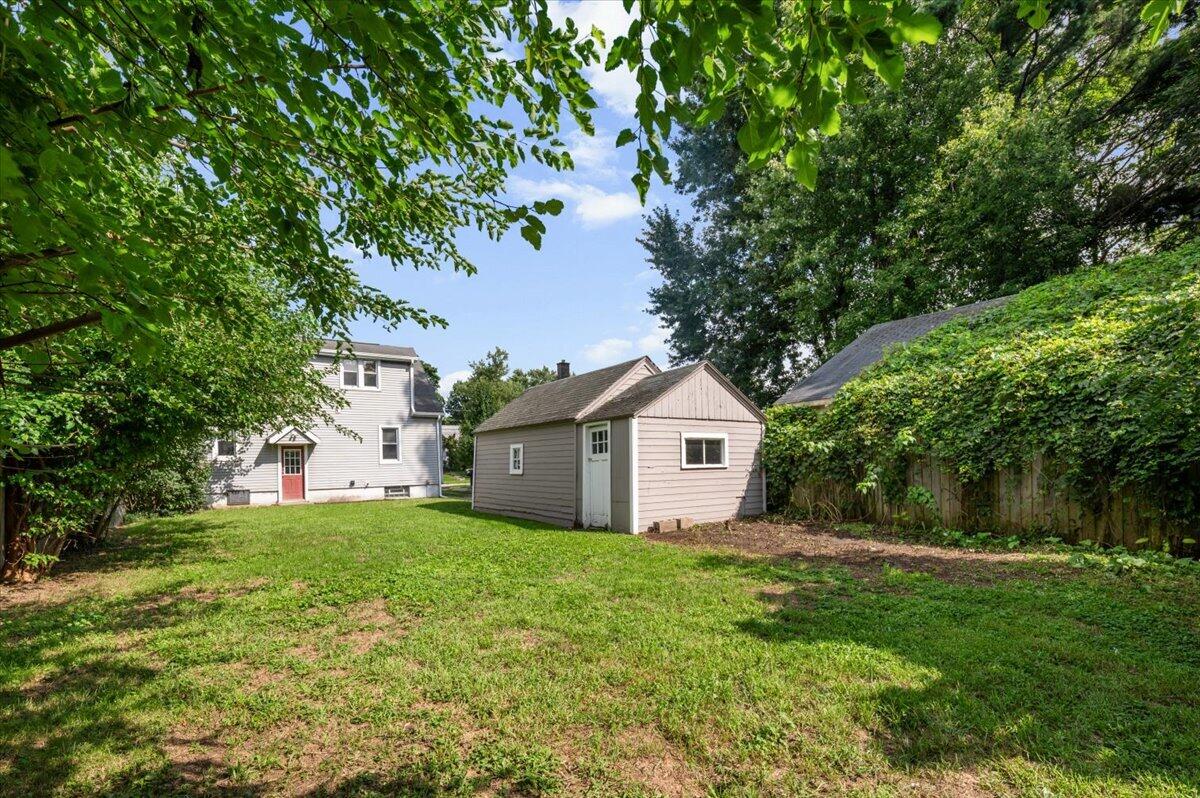 1319 Diamond Avenue NE Grand Rapids MI 49505