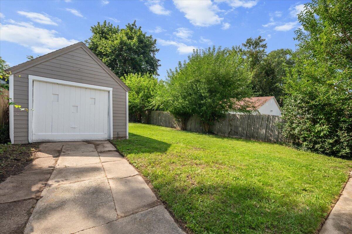 1319 Diamond Avenue NE Grand Rapids MI 49505