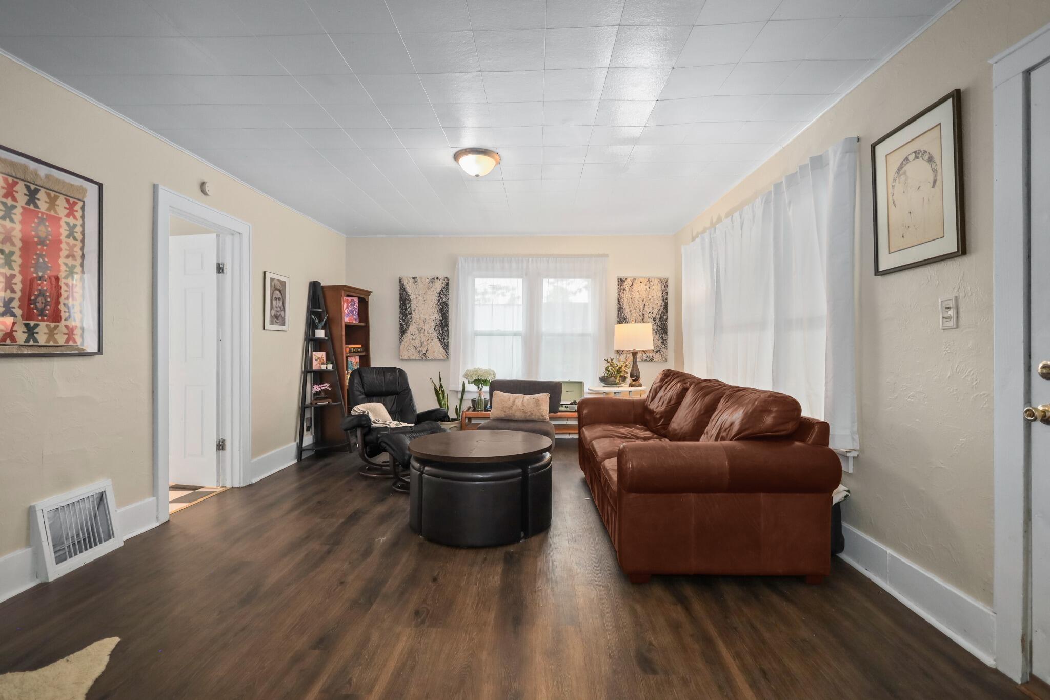 1294 E Apple Avenue Muskegon MI 49442