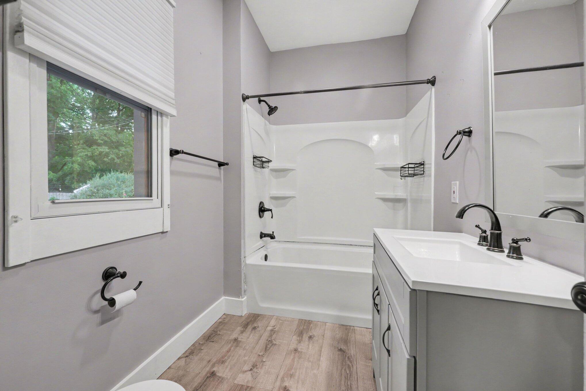 326 Dean Street NE Grand Rapids MI 49505
