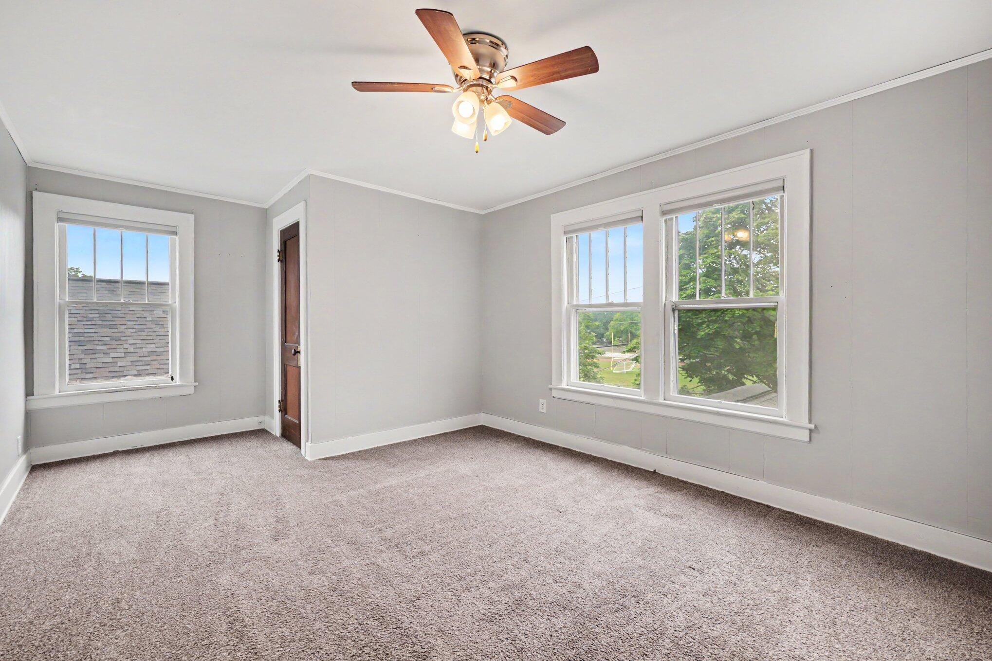 326 Dean Street NE Grand Rapids MI 49505
