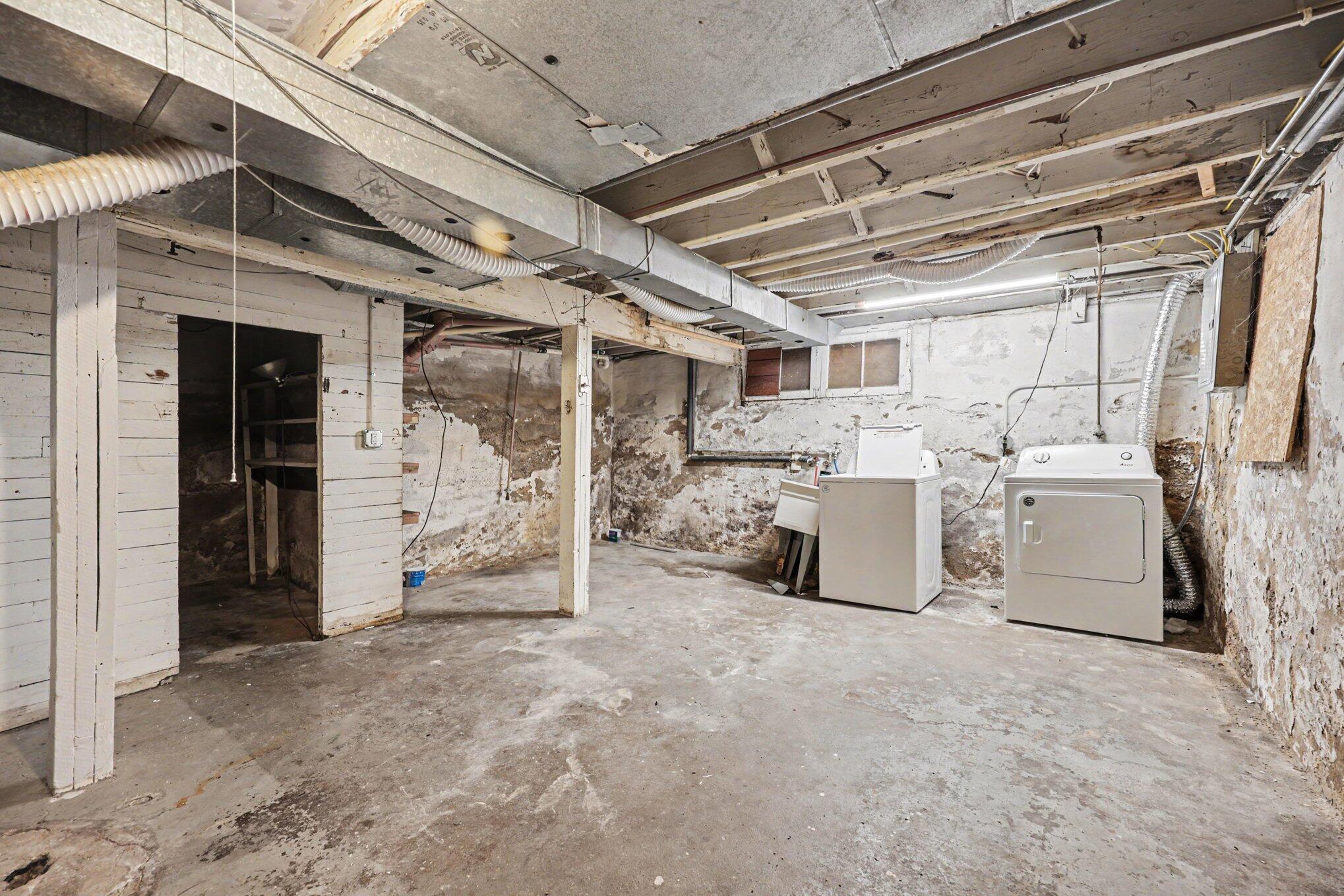 326 Dean Street NE Grand Rapids MI 49505