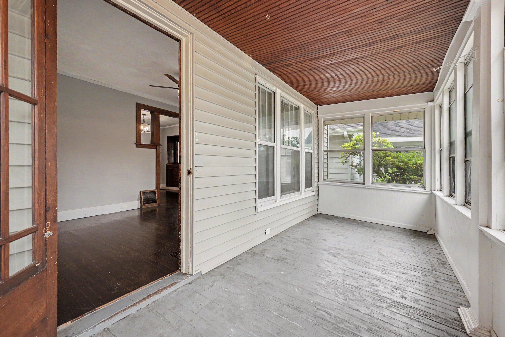 326 Dean Street NE Grand Rapids MI 49505