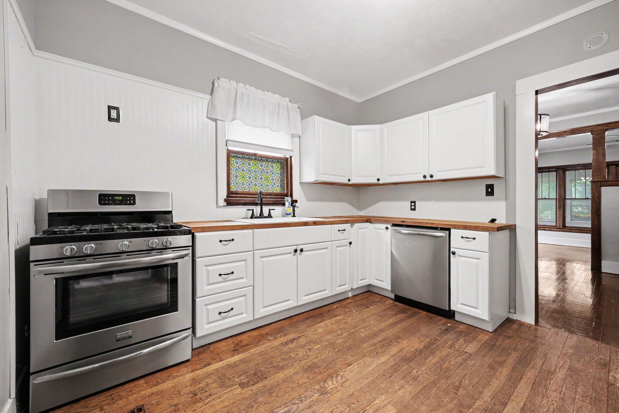 326 Dean Street NE Grand Rapids MI 49505