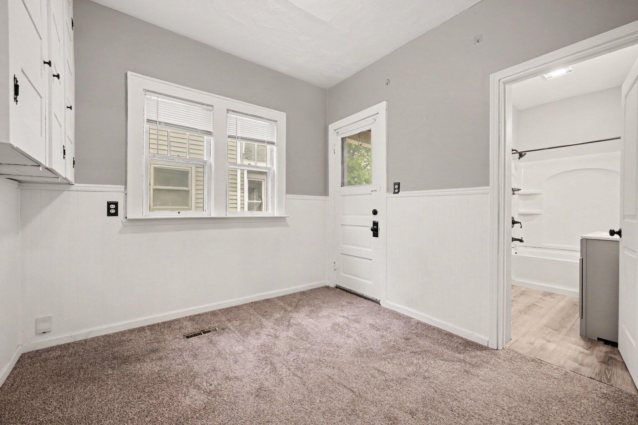 326 Dean Street NE Grand Rapids MI 49505