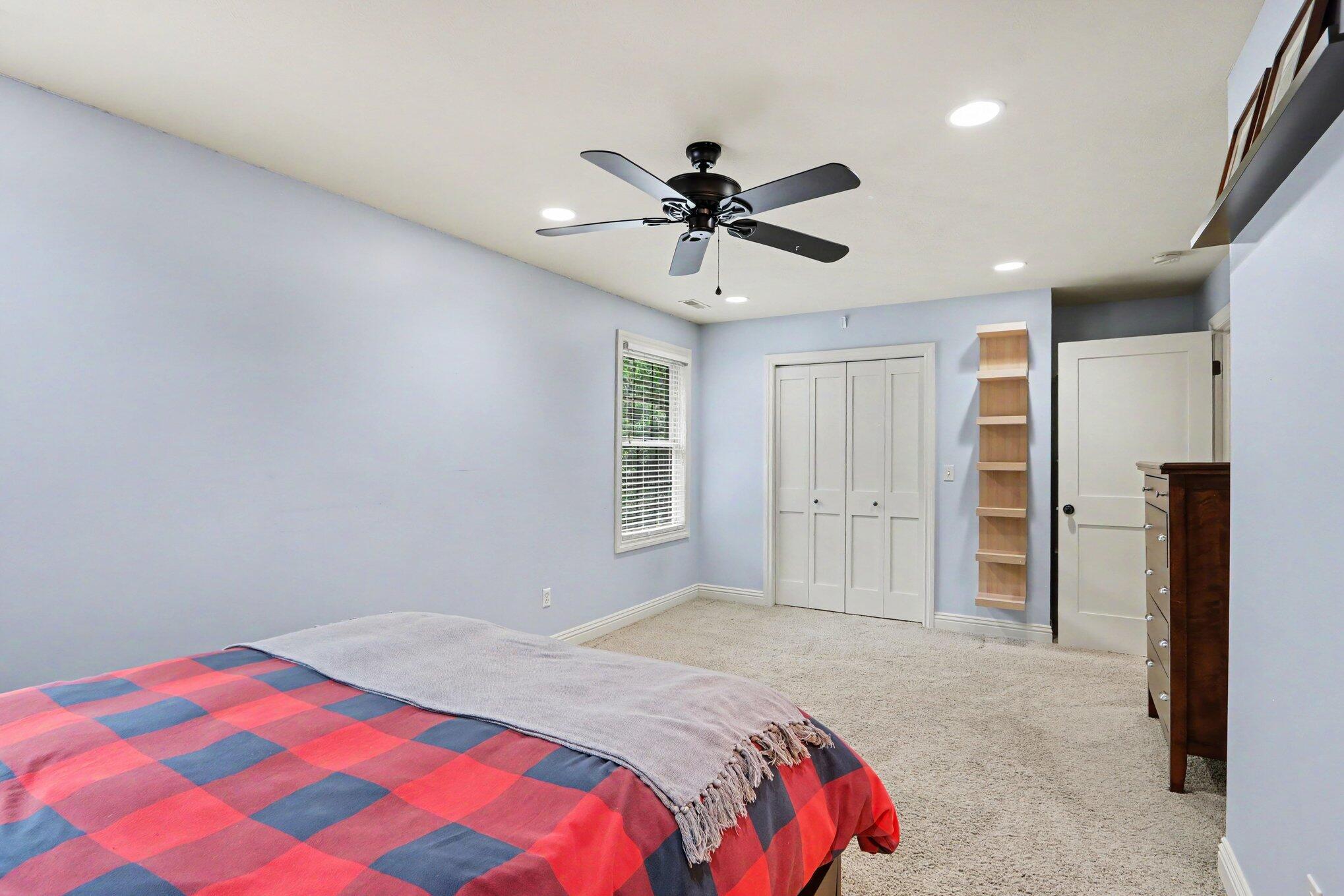 8638 Weeping Pine Lane Kalamazoo MI 49009