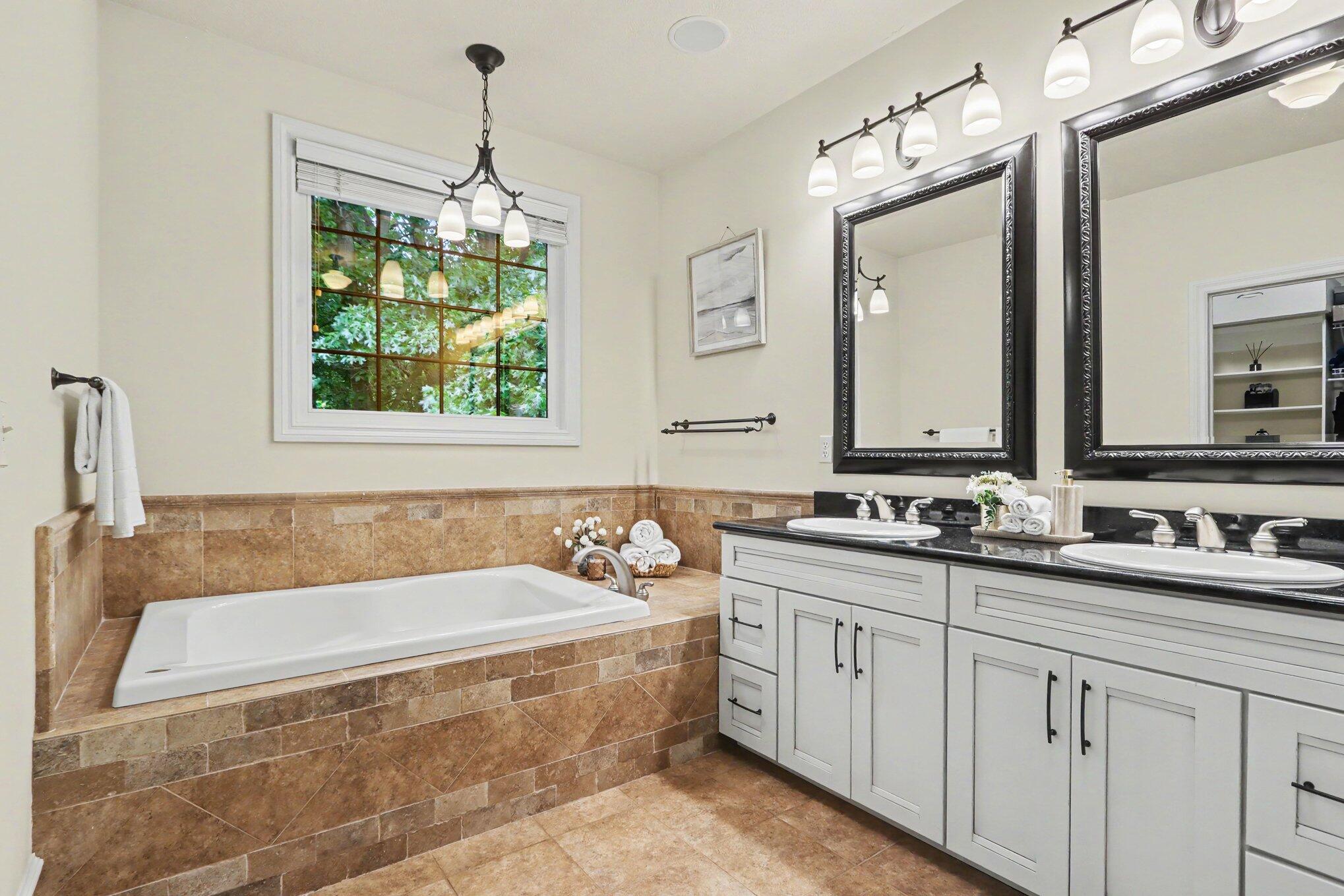 8638 Weeping Pine Lane Kalamazoo MI 49009