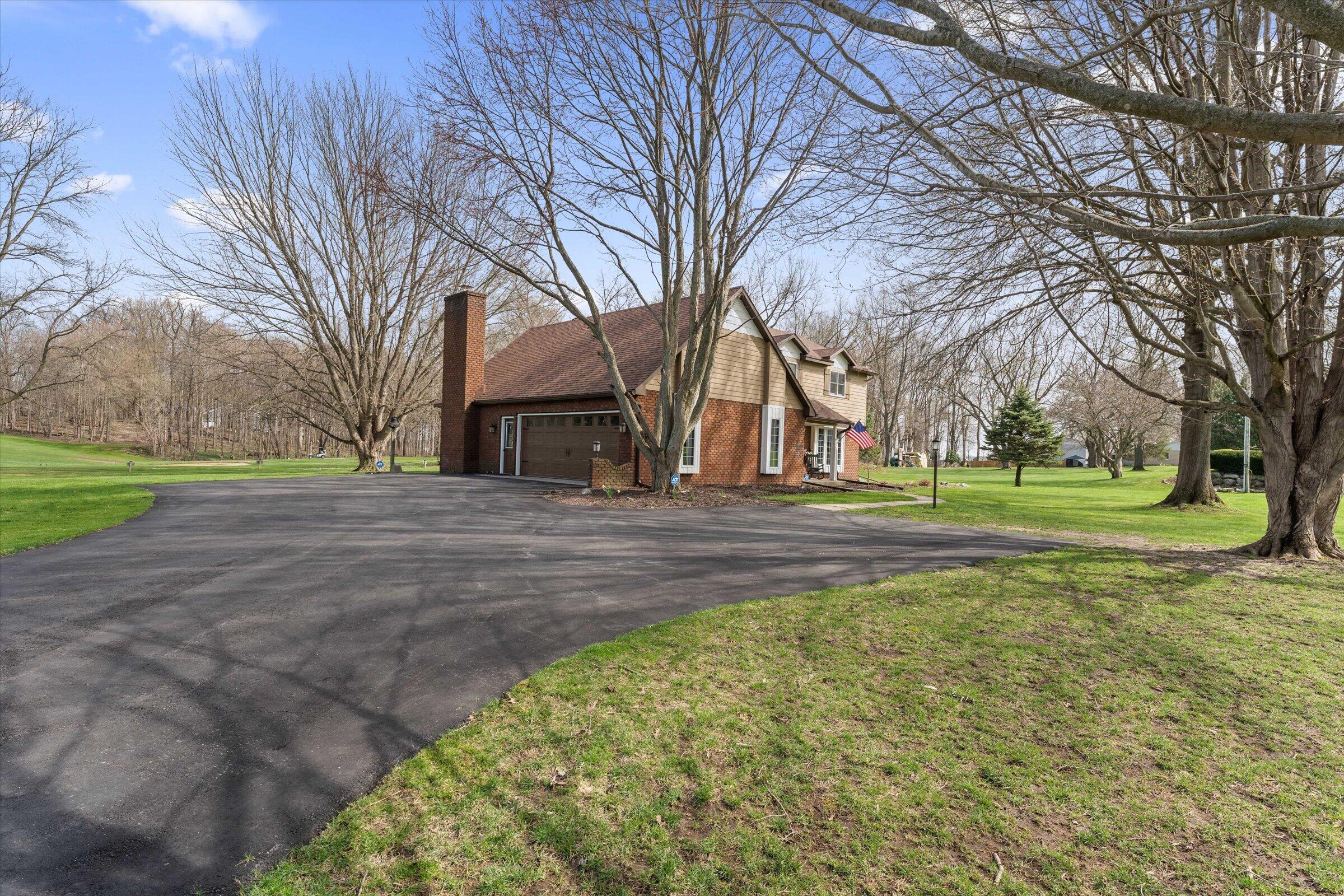 22279 Loupee Drive Cassopolis MI 49031