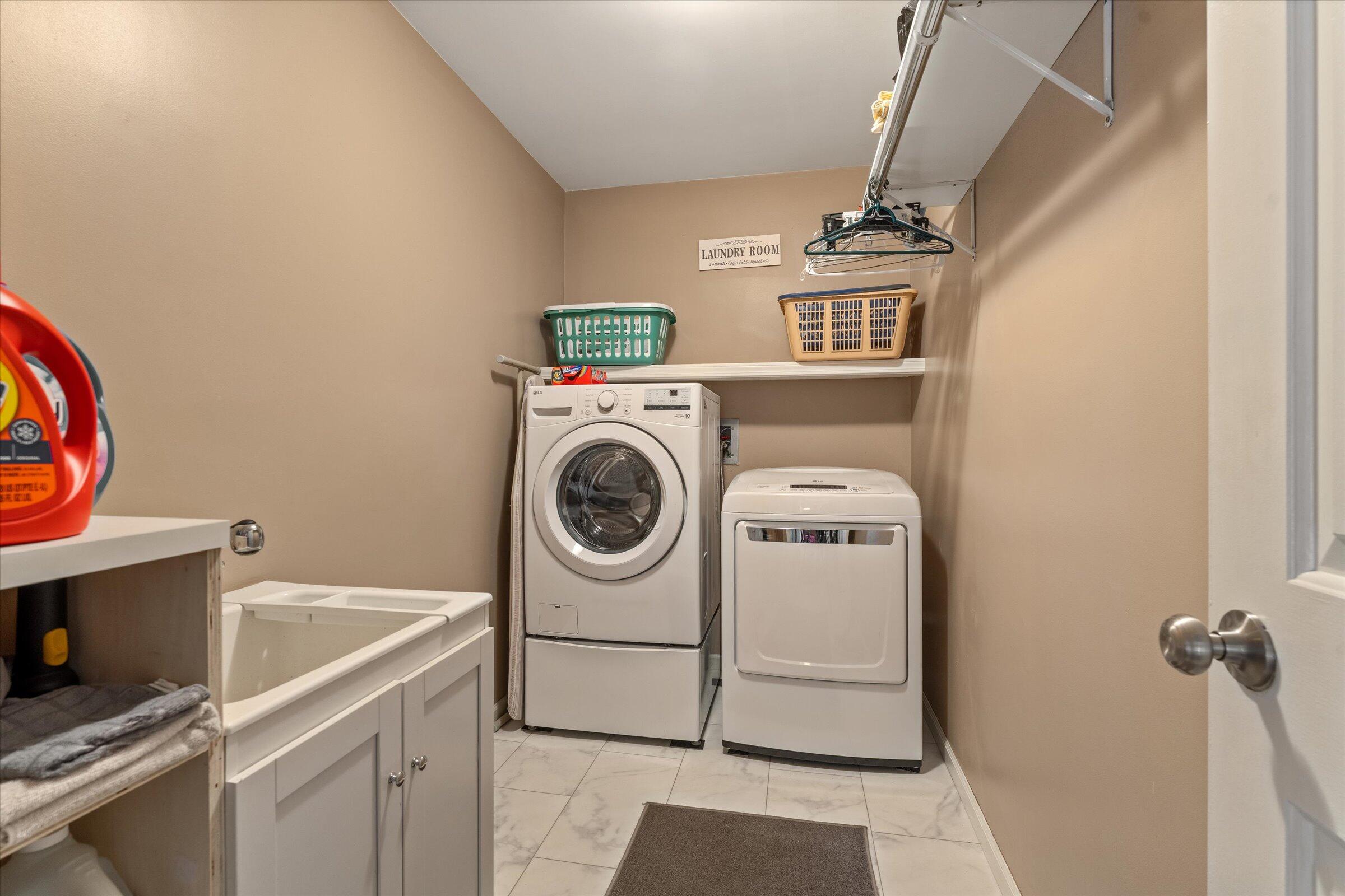 22279 Loupee Drive Cassopolis MI 49031
