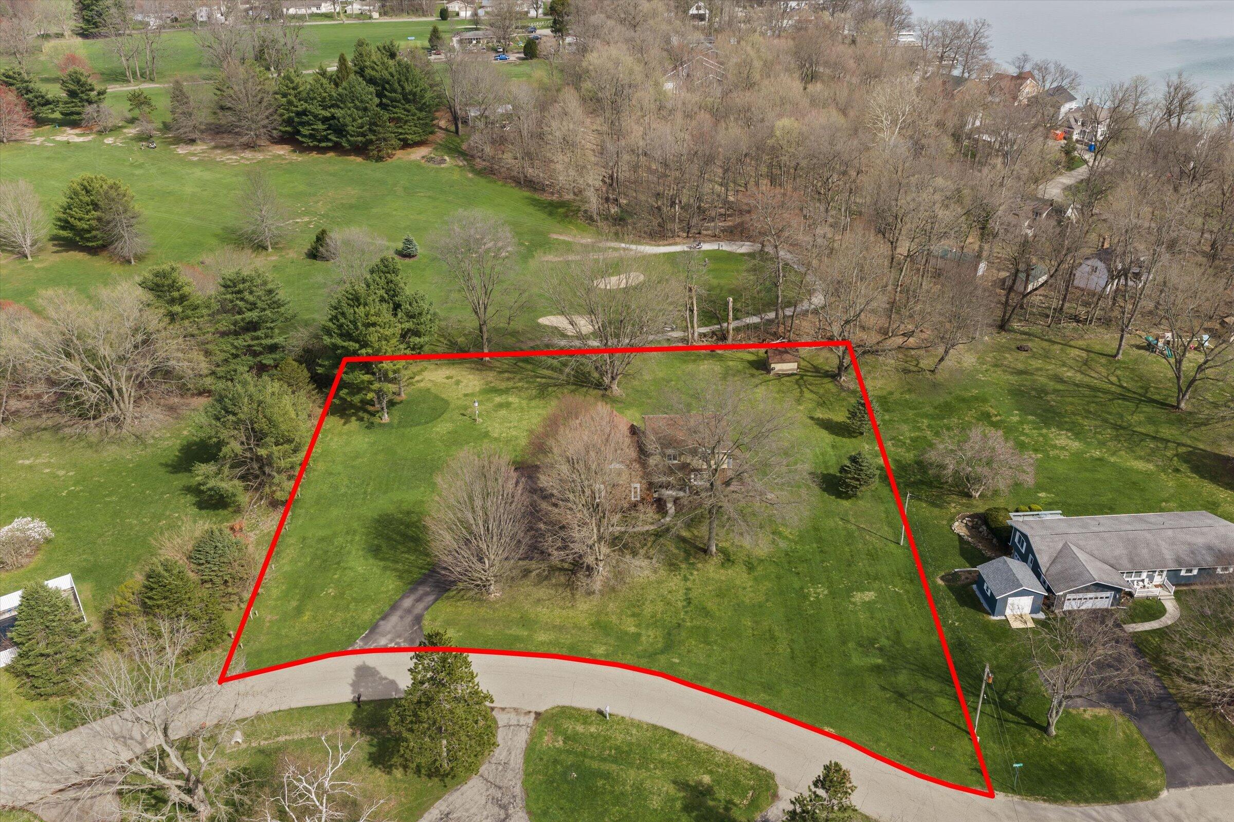 22279 Loupee Drive Cassopolis MI 49031