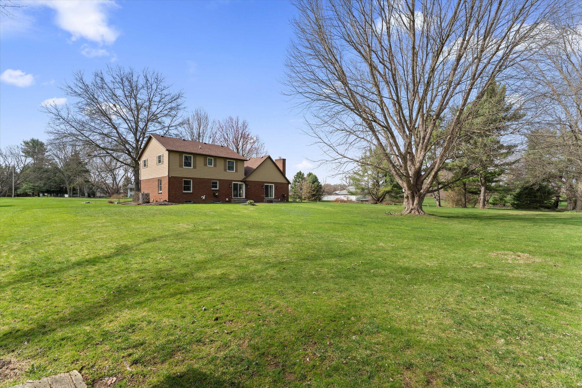 22279 Loupee Drive Cassopolis MI 49031