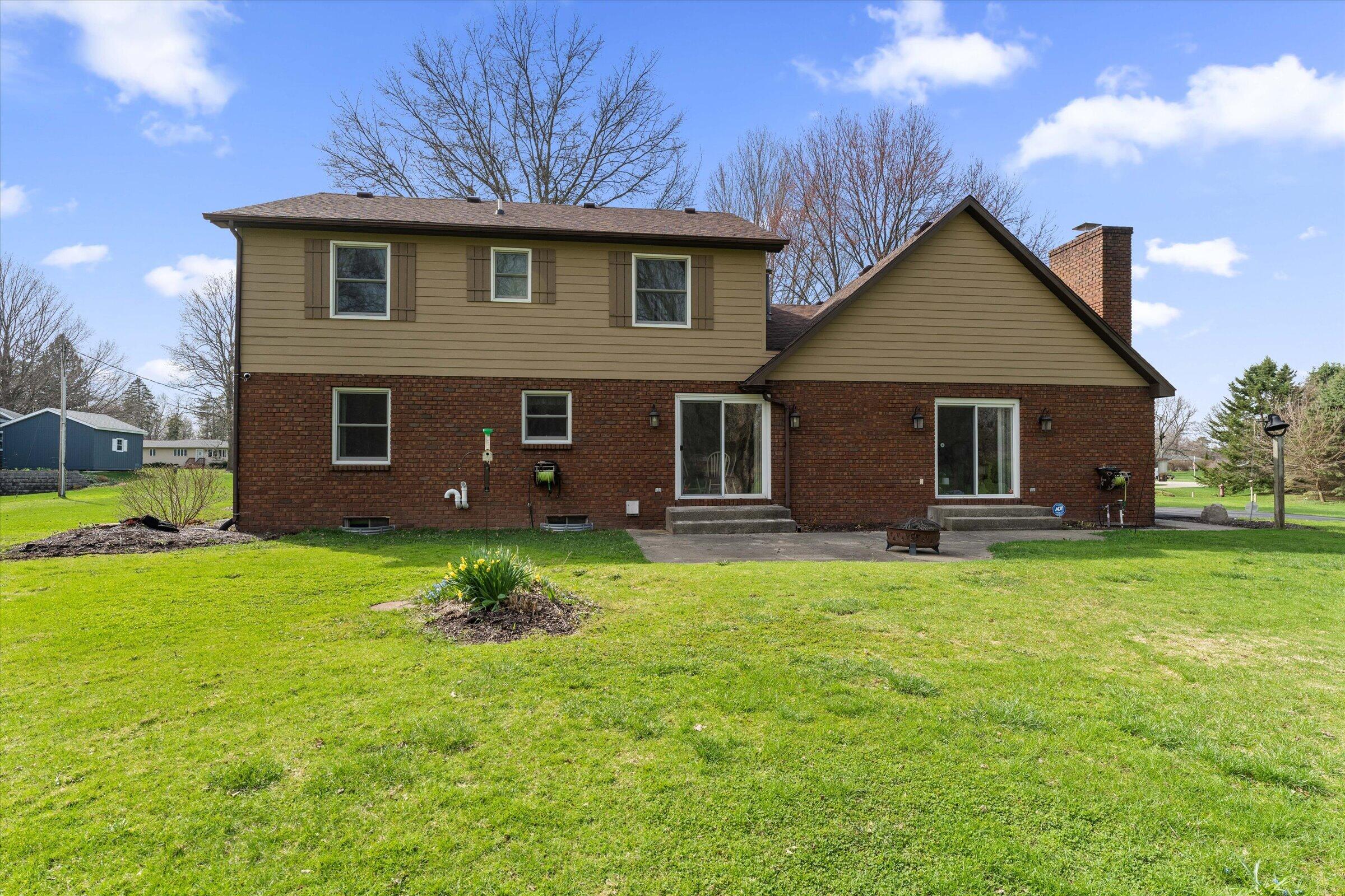 22279 Loupee Drive Cassopolis MI 49031