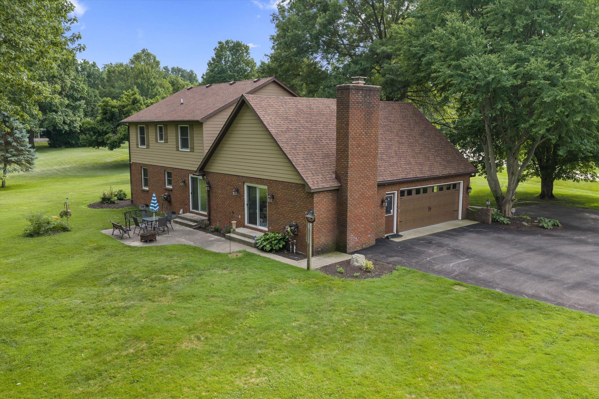22279 Loupee Drive Cassopolis MI 49031