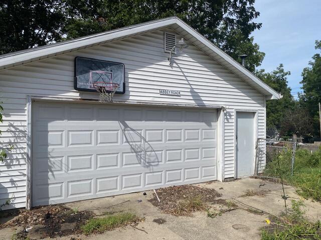 504 S Red Bud Trail Buchanan MI 49107