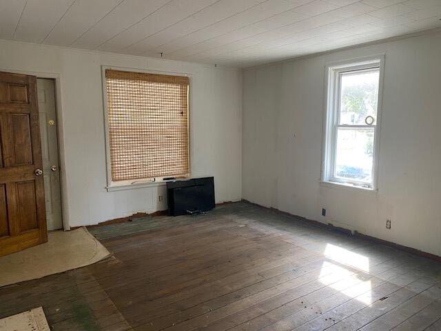 504 S Red Bud Trail Buchanan MI 49107