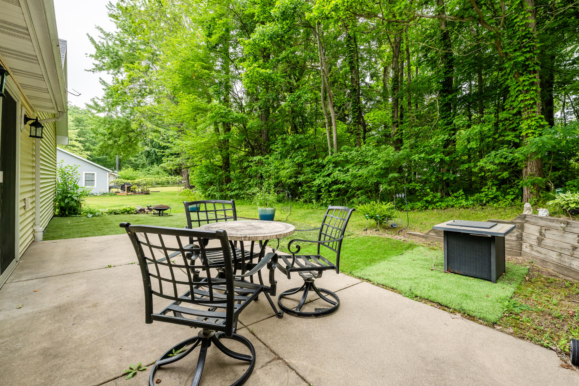 6278 Harrison Street Coloma MI 49038