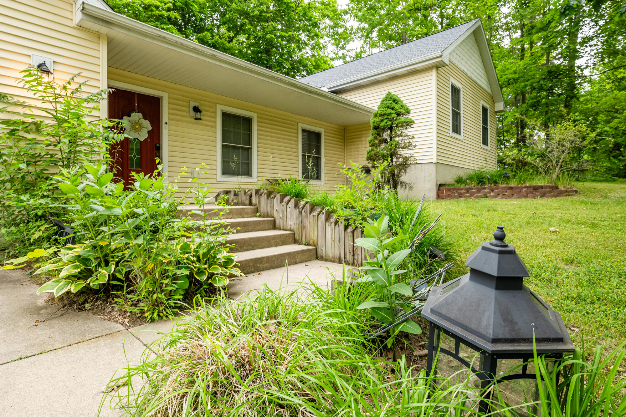 6278 Harrison Street Coloma MI 49038