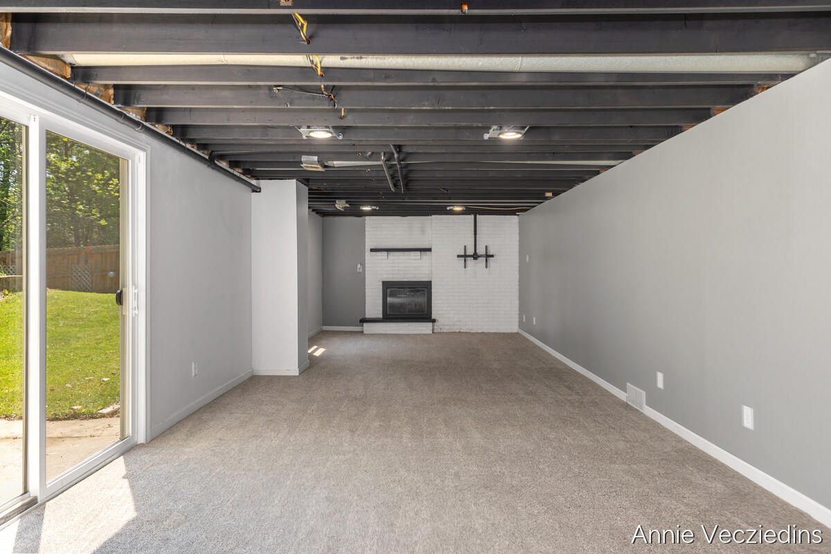 4696 Shank Street NE Rockford MI 49341