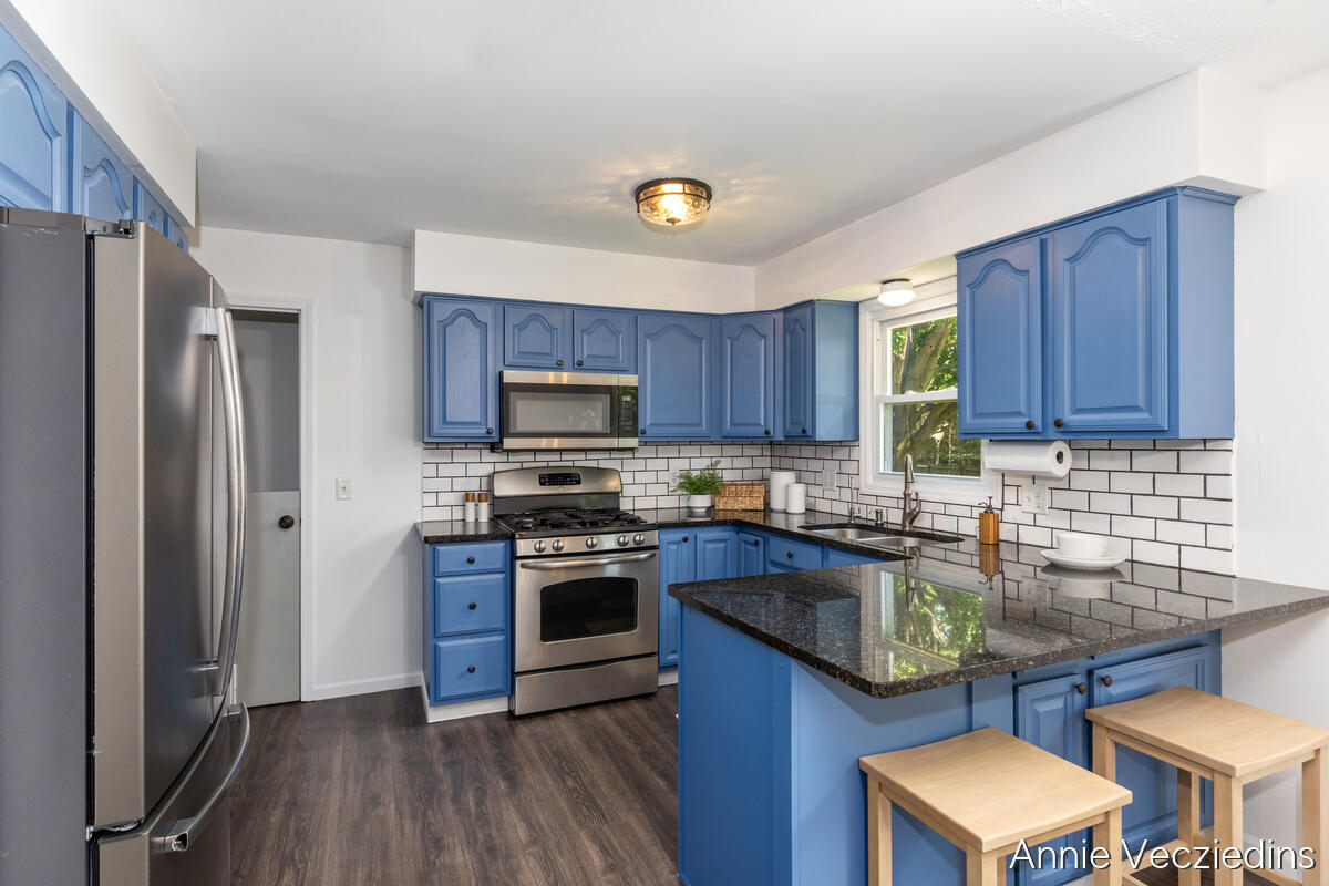 4696 Shank Street NE Rockford MI 49341