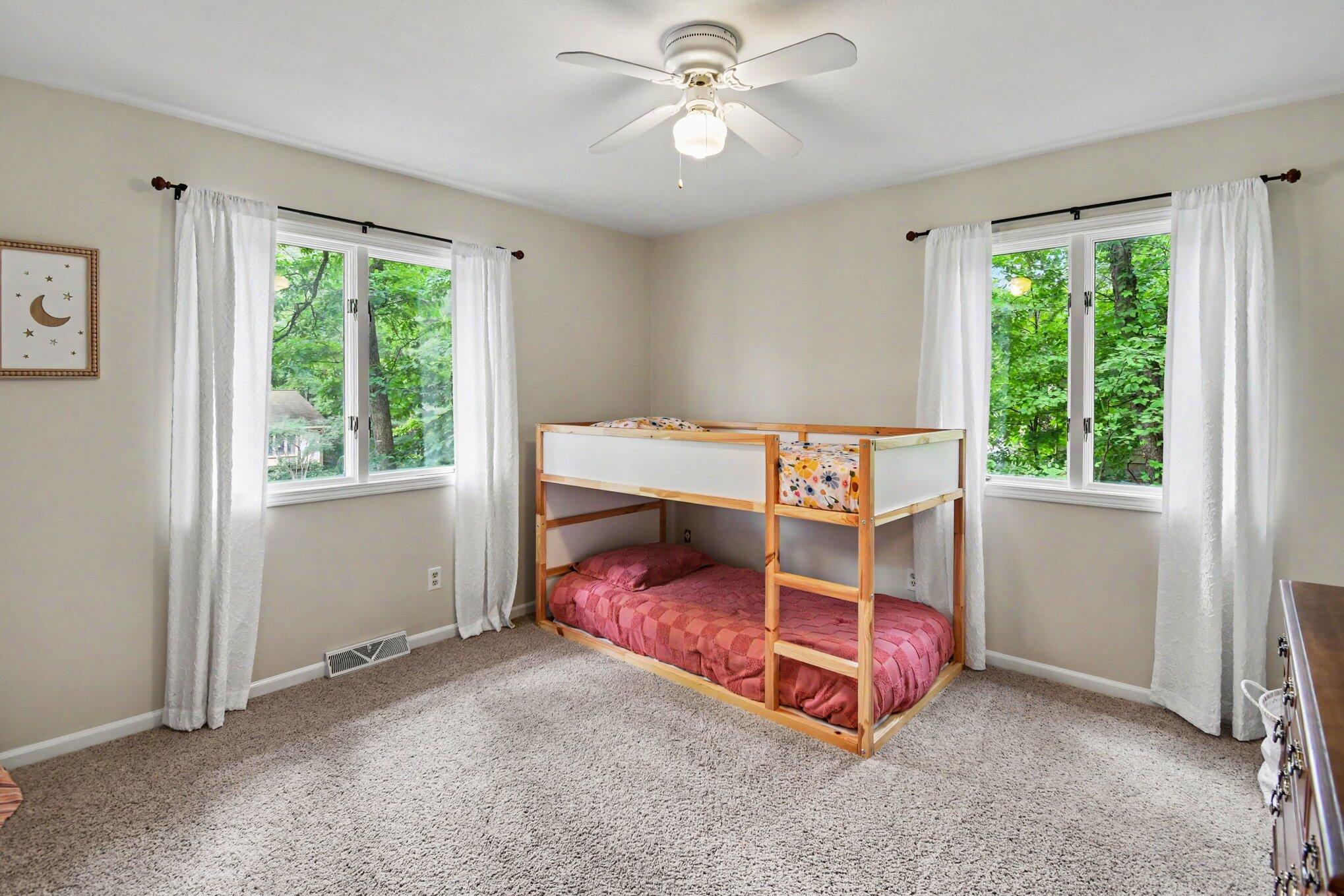 2121 Timberview Drive NE Grand Rapids MI 49525