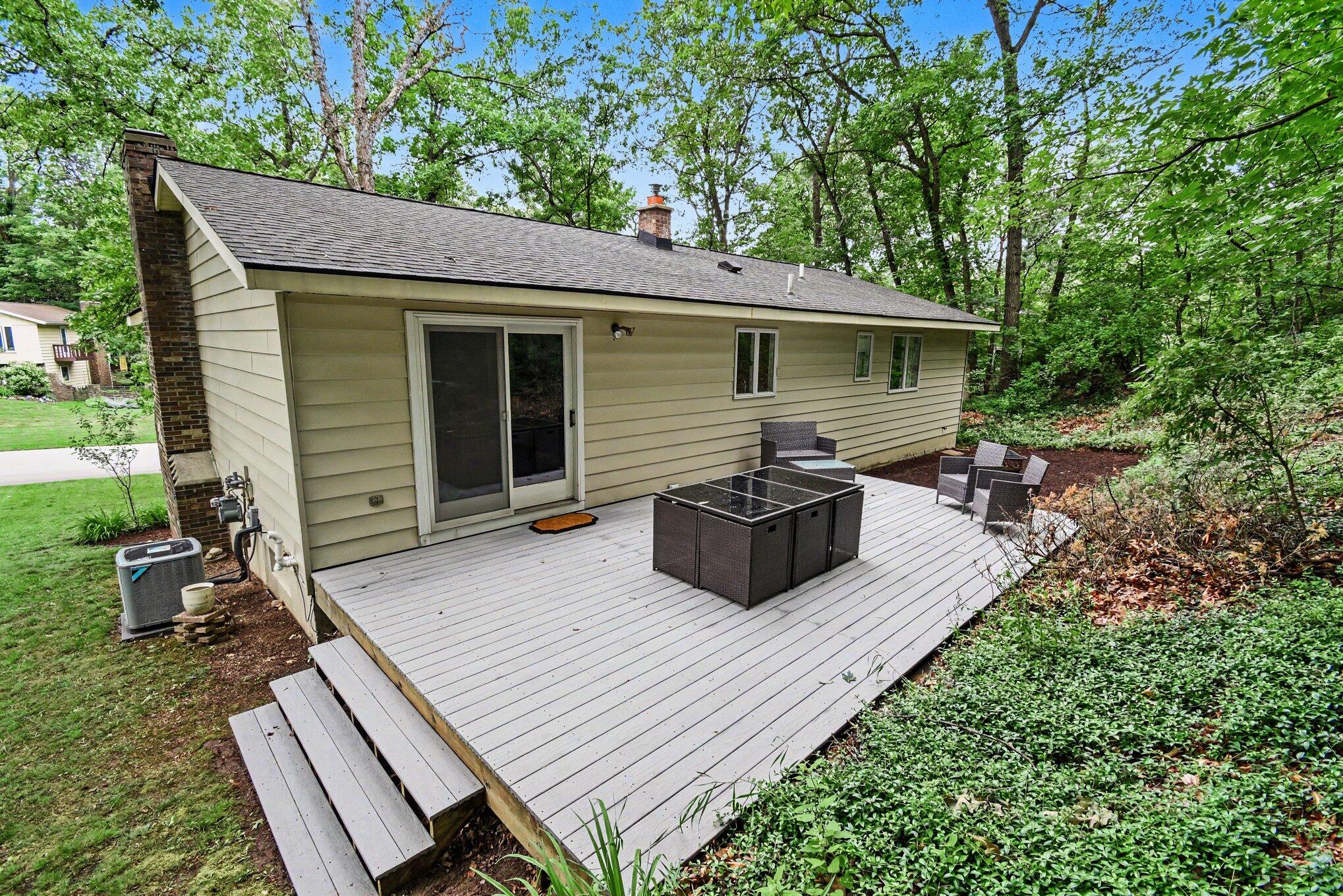 2121 Timberview Drive NE Grand Rapids MI 49525