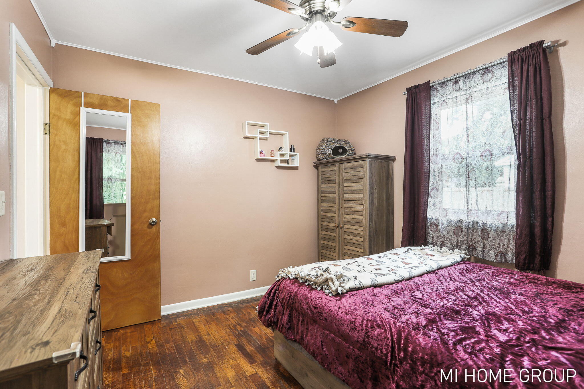 14664 154th Avenue Grand Haven MI 49417