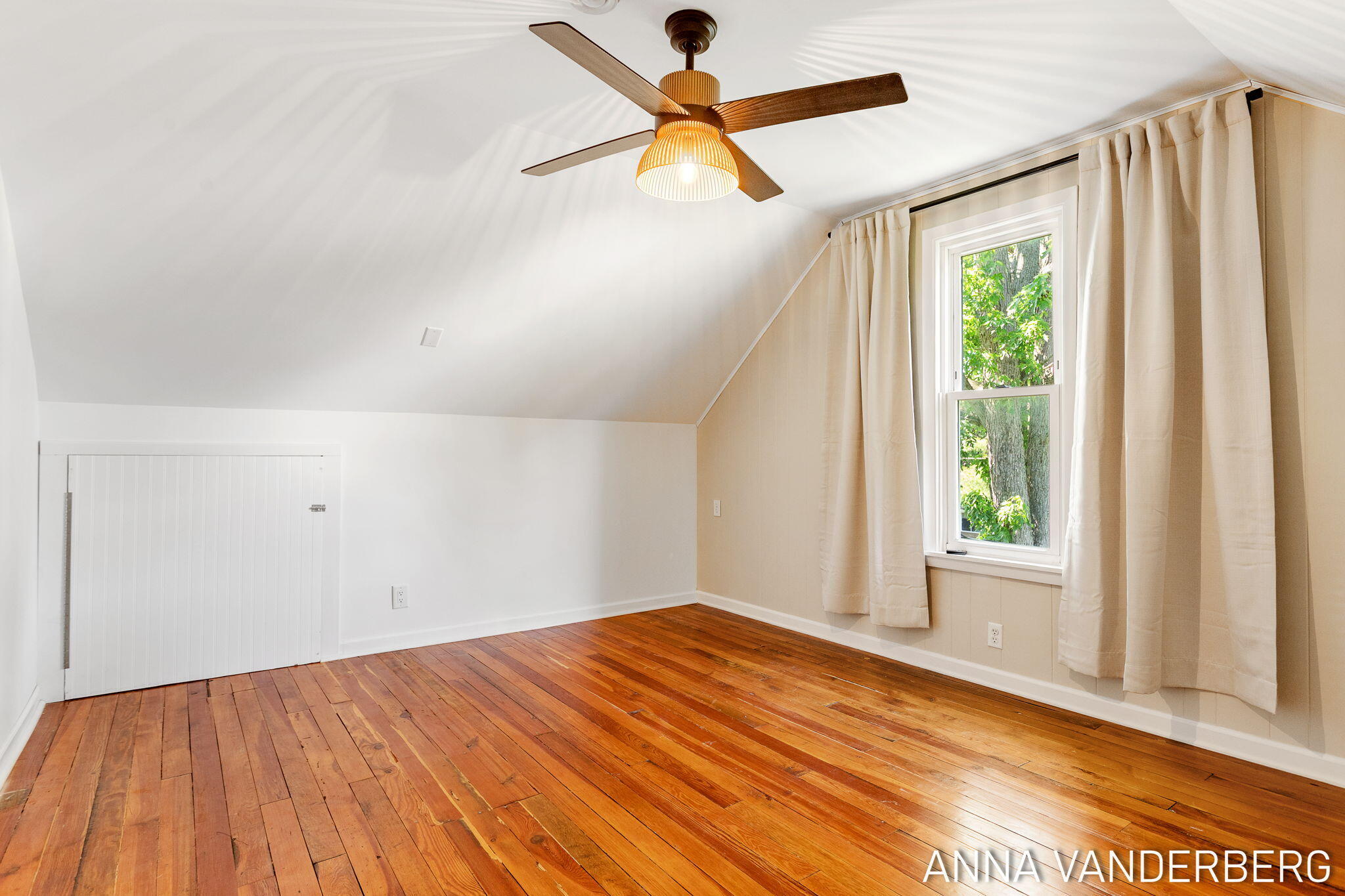31 W 28th Street Holland MI 49423