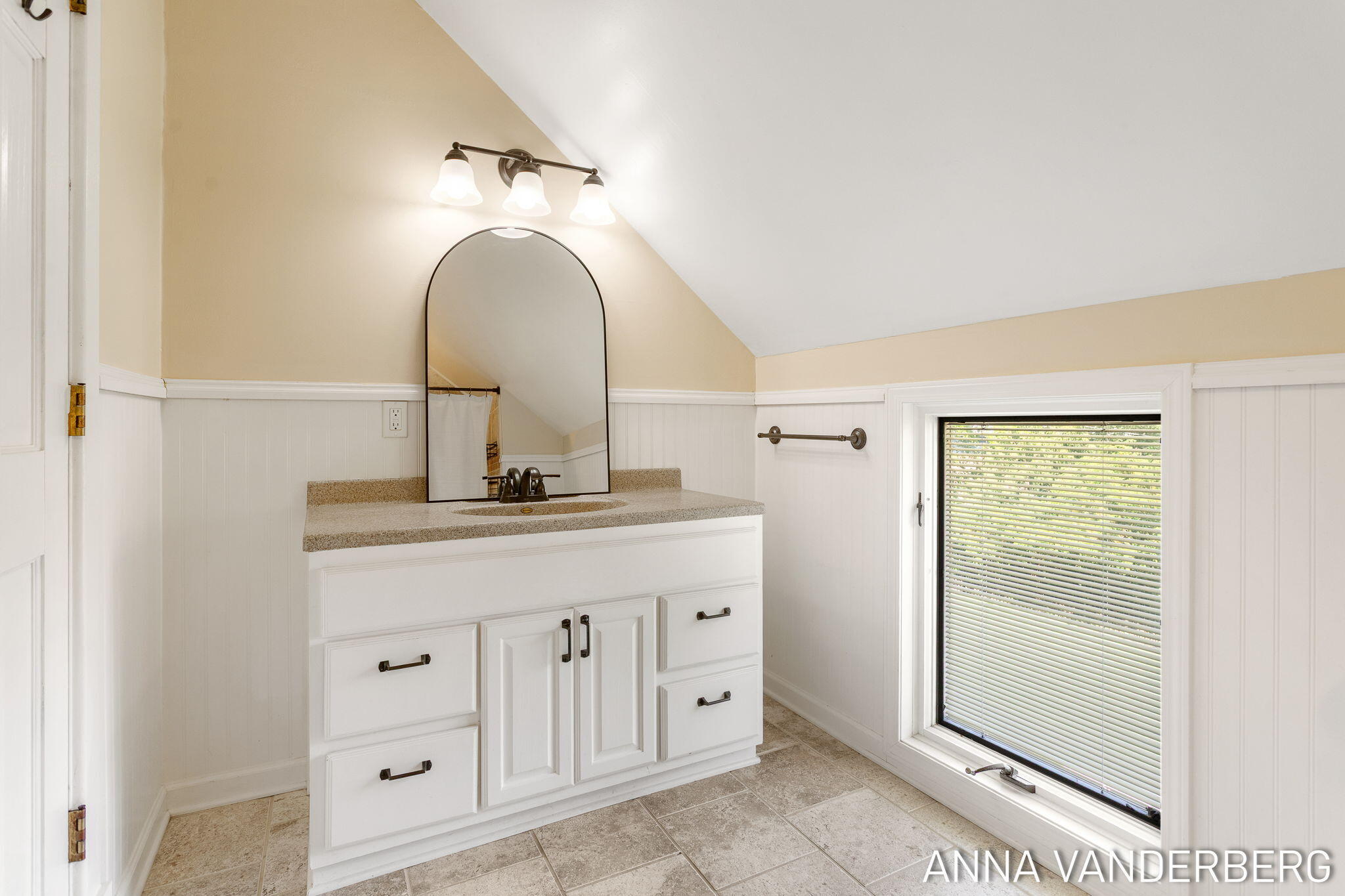 31 W 28th Street Holland MI 49423