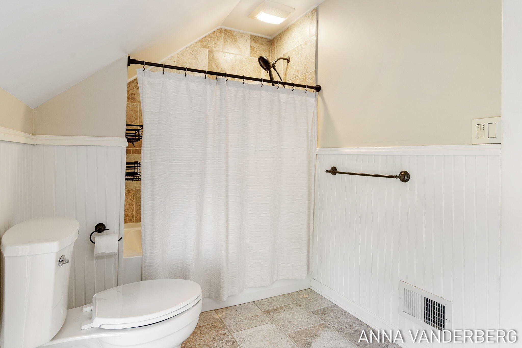 31 W 28th Street Holland MI 49423