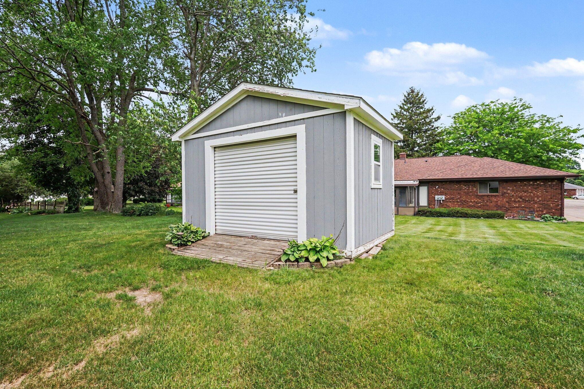 2940 Eldora Court Byron Center MI 49315
