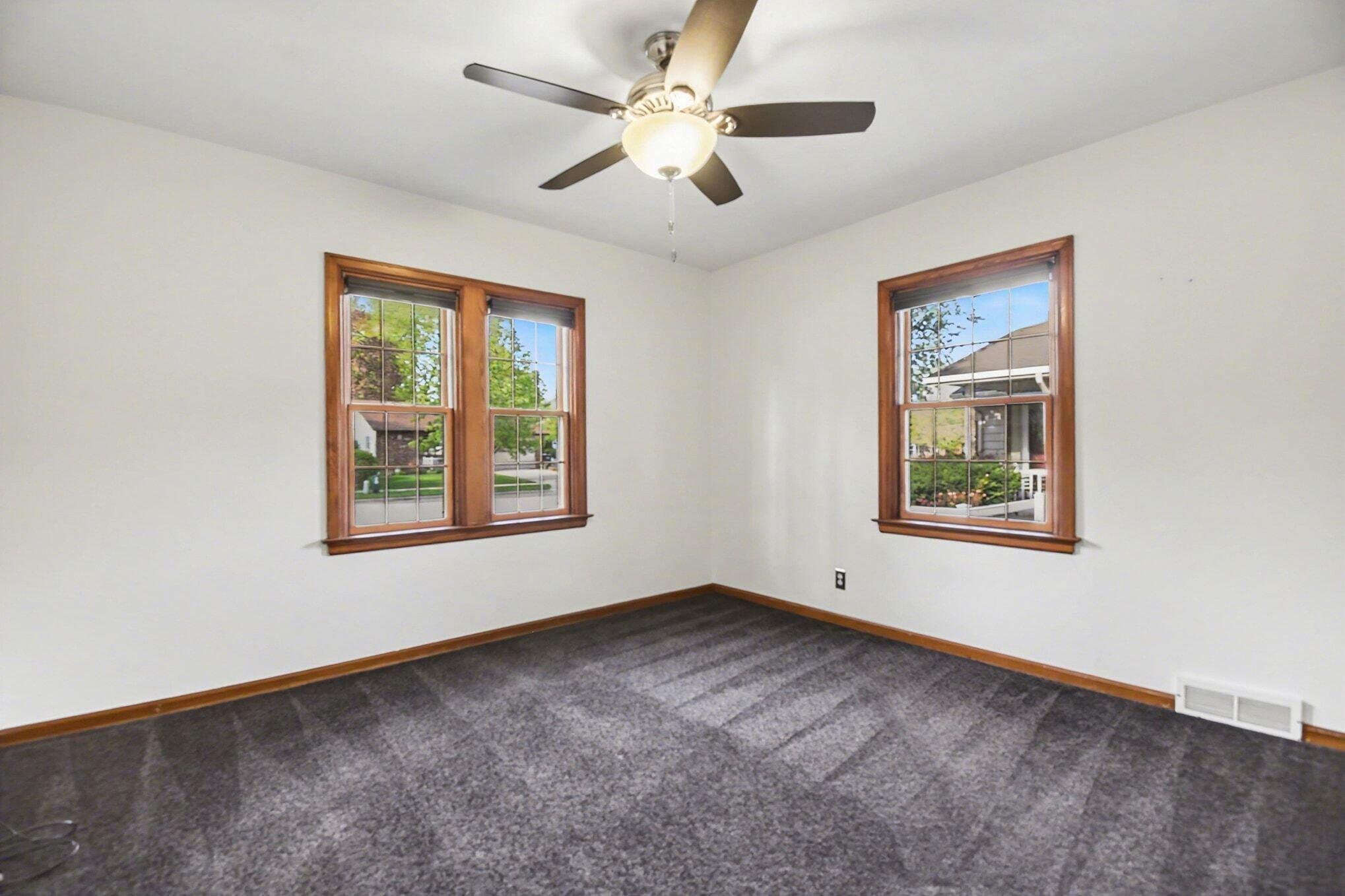 623 E Central Avenue Zeeland MI 49464