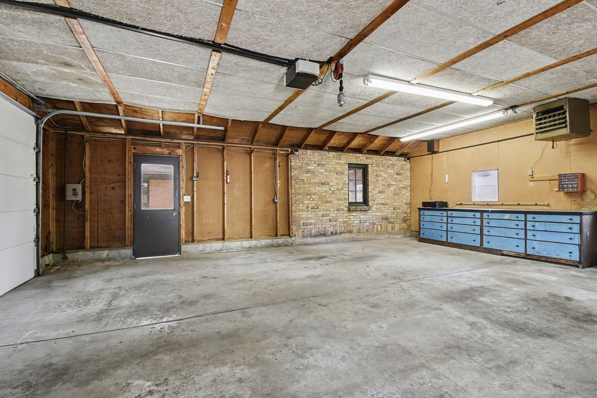 623 E Central Avenue Zeeland MI 49464