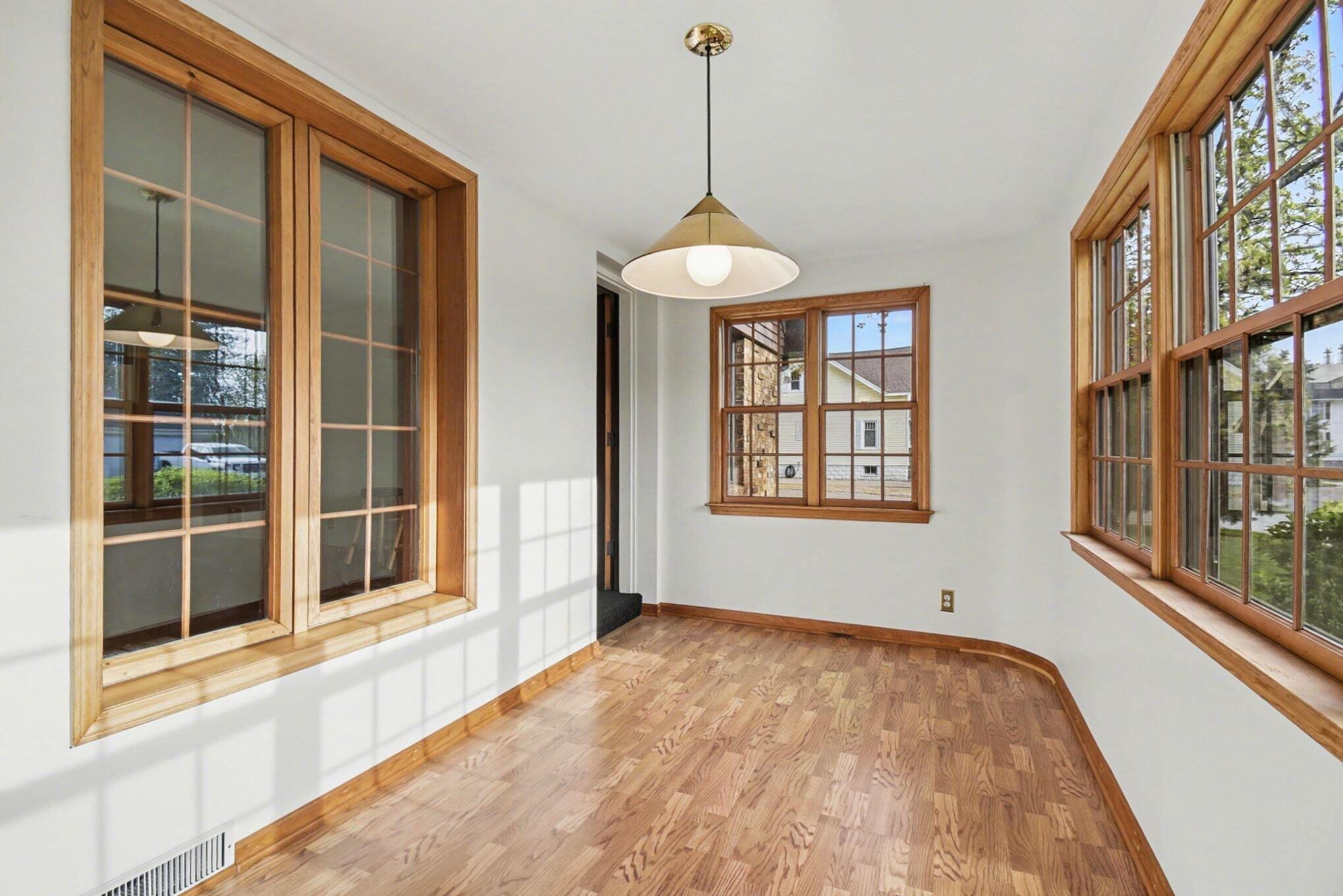 623 E Central Avenue Zeeland MI 49464