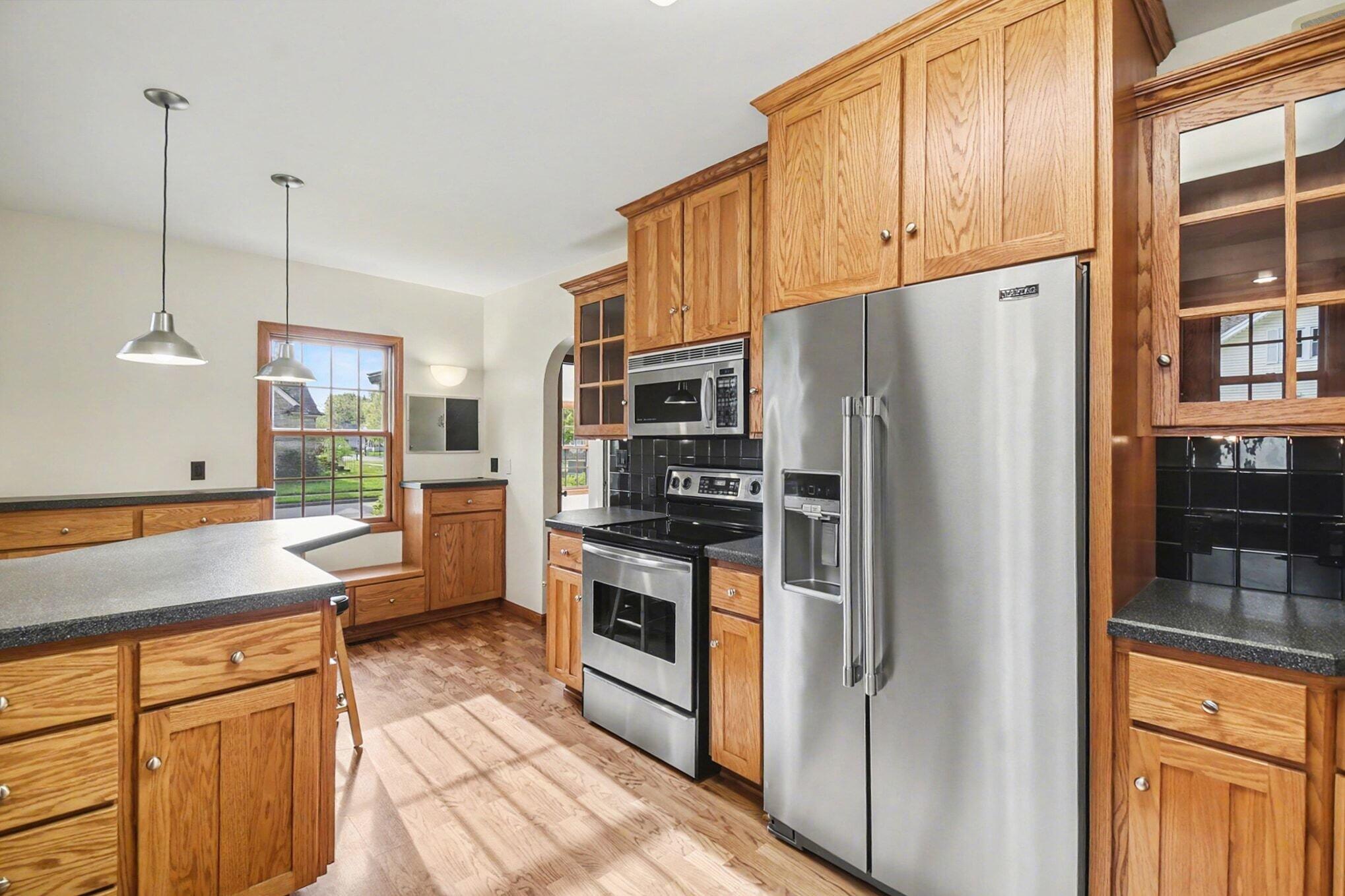 623 E Central Avenue Zeeland MI 49464