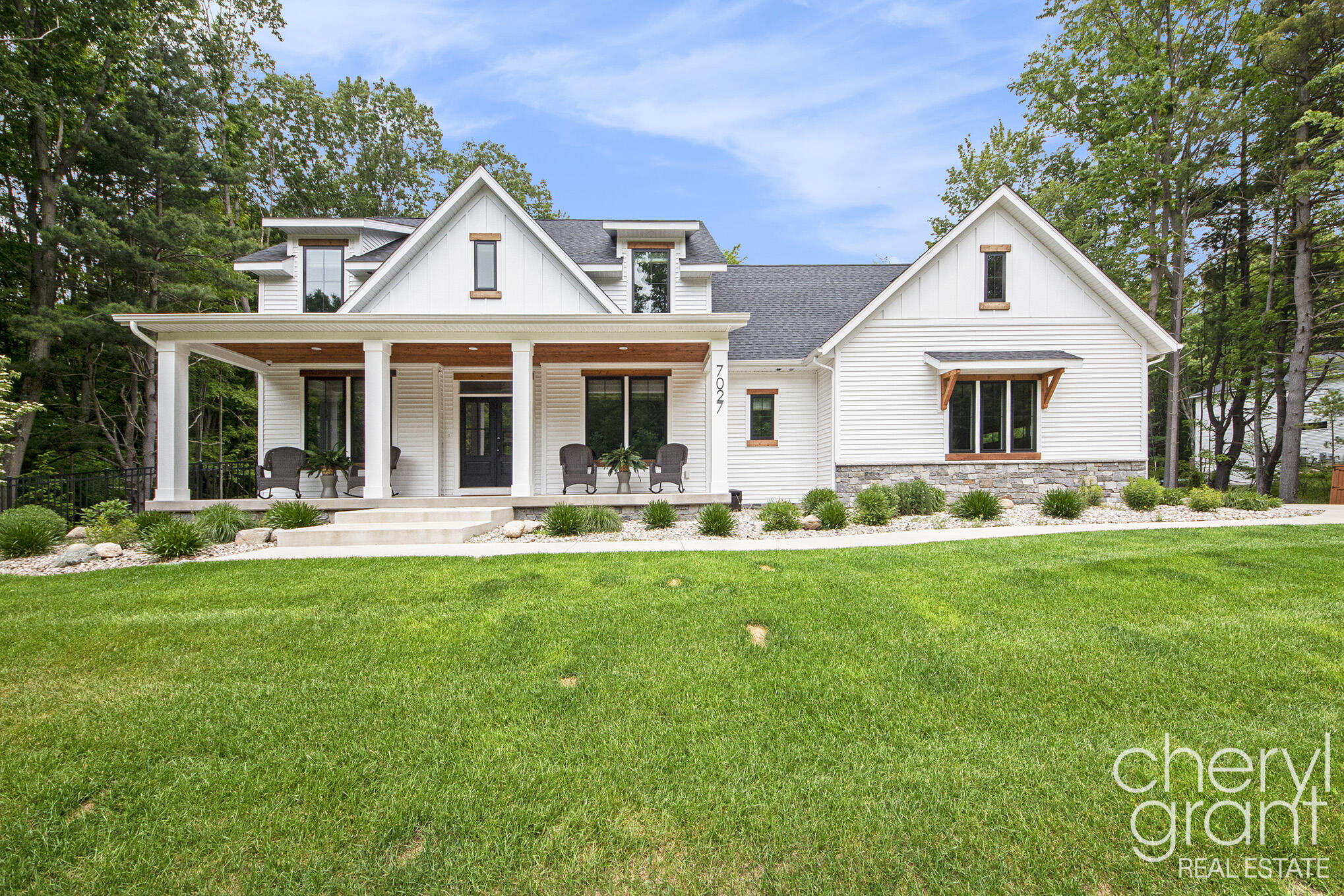 7027 Pebble Lane Fennville MI 49408