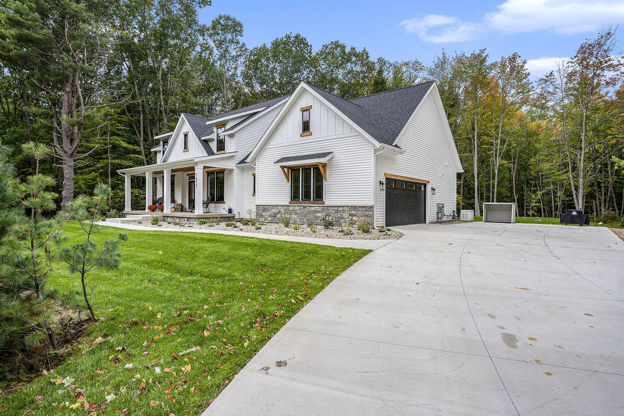 7027 Pebble Lane Fennville MI 49408