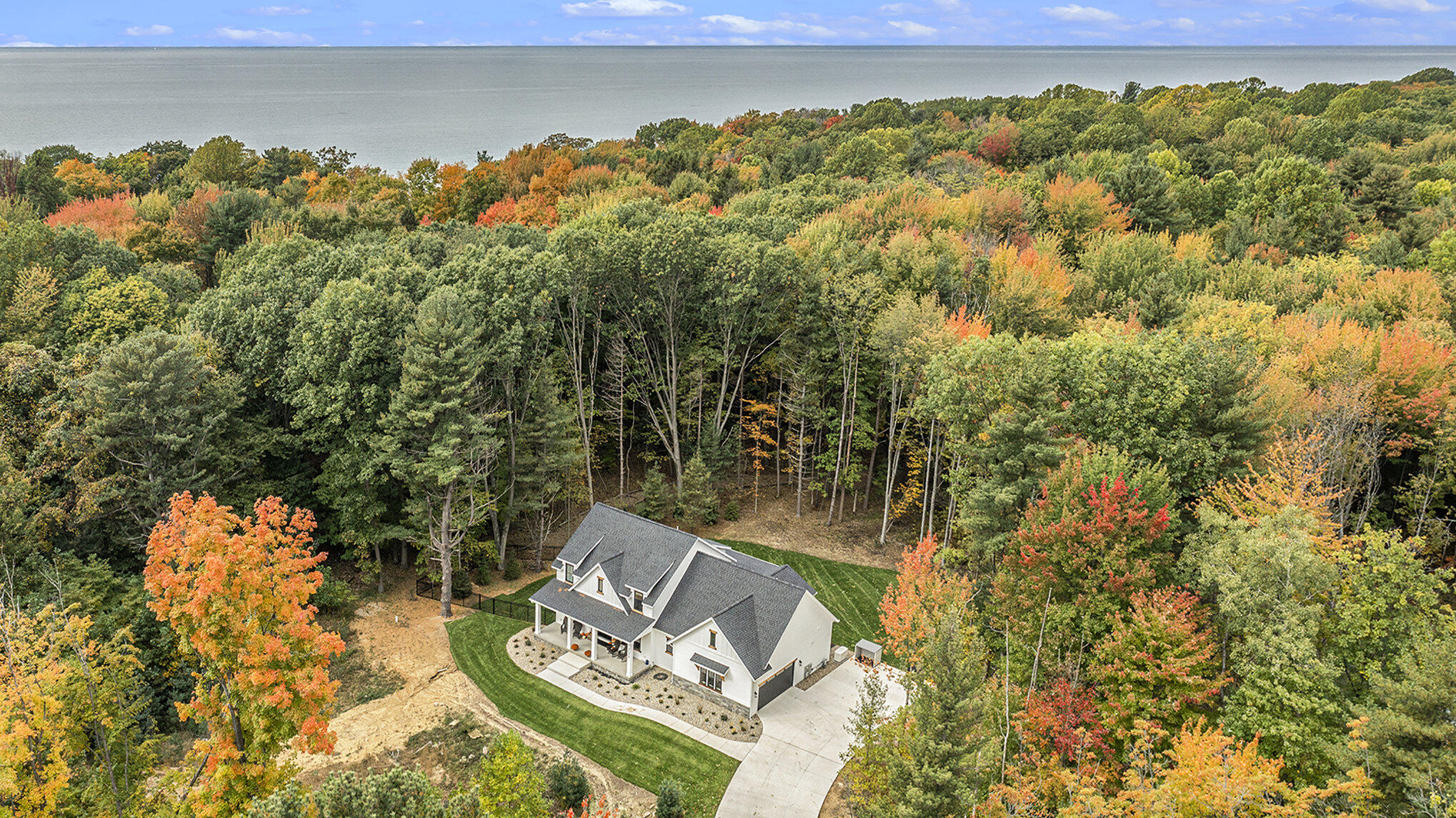 7027 Pebble Lane Fennville MI 49408